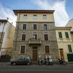 Rent 1 bedroom apartment of 70 m² in Florence