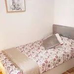 Rent a room of 100 m² in madrid