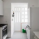 Rent 3 bedroom apartment in Lisbon