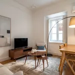 Rent 3 bedroom apartment of 70 m² in Lisbon