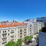 Rent 10 bedroom apartment in Lisbon