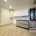 Affitto 4 camera appartamento di 180 m² in Vicenza