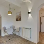 Rent 1 bedroom apartment of 75 m² in Florence