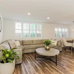 Rent 1 bedroom apartment of 68 m² in sherman oaks