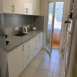 Rent 3 bedroom apartment of 70 m² in Hyères