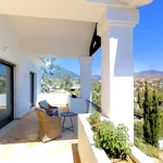 Rent 6 bedroom house of 1490 m² in Marbella