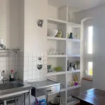 Miete 2 Schlafzimmer wohnung von 1184 m² in Berlin