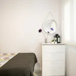 Alquilo 2 dormitorio apartamento de 70 m² en Cadiz']