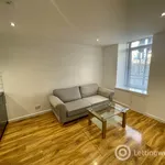 Rent 2 bedroom flat in Olney