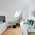 Rent 1 bedroom apartment of 14 m² in Paris