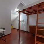 Rent a room in lisbon