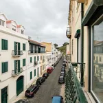 Rent 2 bedroom apartment of 109 m² in lisbon