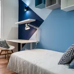 Rent 7 bedroom apartment in Barcelona