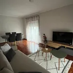 Rent a room of 120 m² in Vila Nova de Gaia