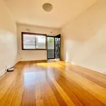 Rent 1 bedroom apartment in Prahran