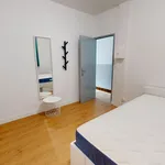 Appartement de 12 m² avec 5 chambre(s) en location à Loos