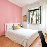 Rent a room in Milan