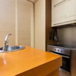 Rent 1 bedroom apartment of 30 m² in barcelona