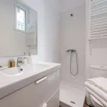 Rent 4 bedroom apartment of 210 m² in madrid