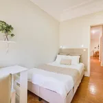 Rent 6 bedroom apartment in Lisbon