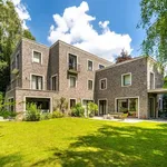 Huur 6 slaapkamer huis van 1315 m² in Uccle