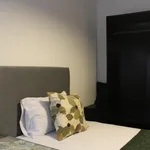 Rent 3 bedroom apartment in Porto