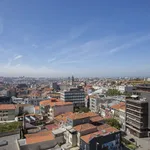 Rent 3 bedroom apartment of 110 m² in Porto