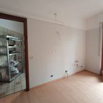 Rent 2 bedroom apartment of 87 m² in Bergamo