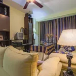 Rent 3 bedroom apartment in Granada