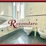 Rent 2 bedroom apartment of 65 m² in Milano