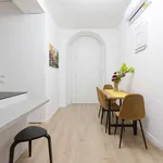 Rent 1 bedroom apartment of 50 m² in milan