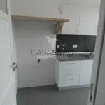 Rent 3 bedroom apartment of 84 m² in Amadora