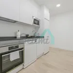 Rent 4 bedroom apartment of 113 m² in Oviedo