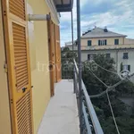 Affitto 4 camera appartamento di 125 m² in Genova