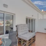 Rent 2 bedroom apartment of 95 m² in Caniço