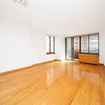 Rent 2 bedroom house of 111 m² in Manhattan