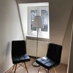 Miete 4 Schlafzimmer wohnung von 12 m² in Frankfurt