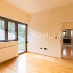 Rent 7 bedroom house of 585 m² in Zagreb