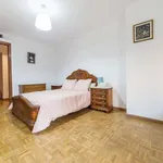 Rent a room of 140 m² in Valencia