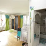 Pronajměte si 6 ložnic/e dům o rozloze 300 m² v Prague