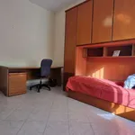 Rent a room in naples