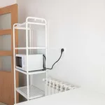 Rent a room of 75 m² in madrid