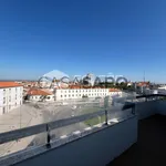 Rent 4 bedroom apartment of 295 m² in Santarém