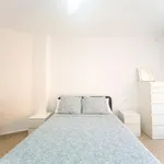 Rent 4 bedroom apartment in Granada