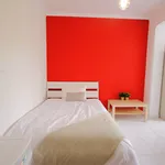 Rent a room of 120 m² in Barcelona