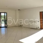 Affitto 3 camera appartamento di 105 m² in Benevento