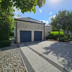 Huur 5 slaapkamer huis van 970 m² in Waterloo