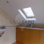 Rent 5 bedroom house of 50 m² in Almada