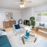 Rent 3 bedroom house of 166 m² in manhattan beach