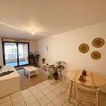 Rent 1 bedroom apartment of 30 m² in Salon-de-Provence